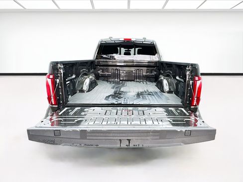 Used 2024 Ford F150 Lariat w/ Tow/Haul Package AWD/4WD image 19