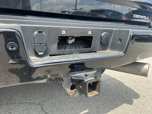 Used 2018 GMC Sierra 2500 Denali w/ Snow Plow Prep Package AWD/4WD image 7
