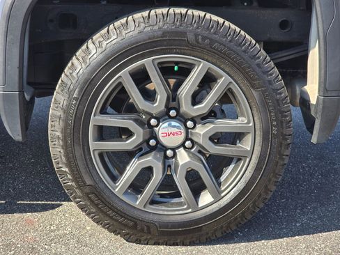 Used 2021 GMC Sierra 1500 AT4 w/ AT4 Value Package image 28