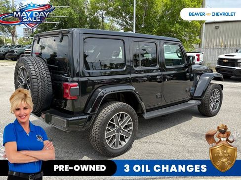 Used 2024 Jeep Wrangler High Altitude AWD/4WD image 6