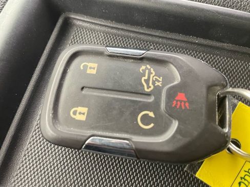 Used 2019 Chevrolet Silverado 1500 RST image 25