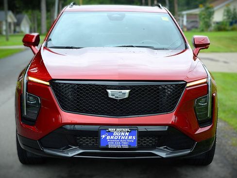 Used 2024 Cadillac XT4 Sport AWD/4WD image 2