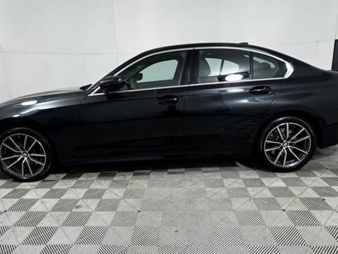Used 2022 BMW 330i xDrive Sedan w/ Driving Assistance Package image 4