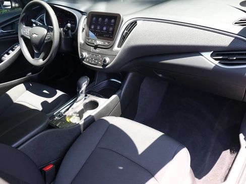 Used 2023 Chevrolet Malibu LT FWD image 37