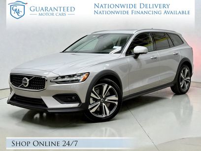 Used 2025 Volvo V60 B5 Cross Country Plus