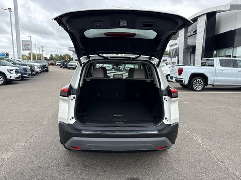 Used 2023 Nissan Rogue SV w/ SV Premium B Package AWD/4WD image 10