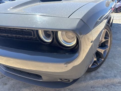 Used 2017 Dodge Challenger SXT Plus image 9