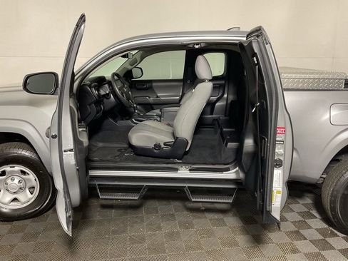 Used 2021 Toyota Tacoma SR image 28