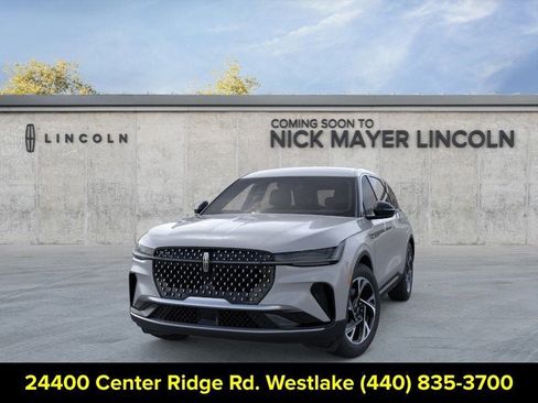 New 2026 Lincoln Nautilus Premier AWD/4WD image 2