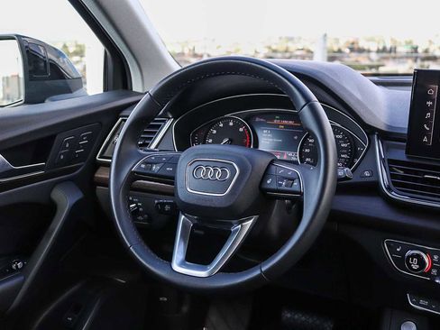 Used 2023 Audi Q5 2.0T Premium w/ Convenience Package AWD/4WD image 22
