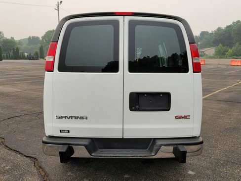 Used 2019 GMC Savana 2500 w/ Driver Convenience Package RWD image 10