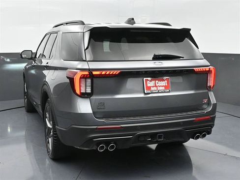 Used 2025 Ford Explorer ST w/ Sun And Sound Package AWD/4WD image 4