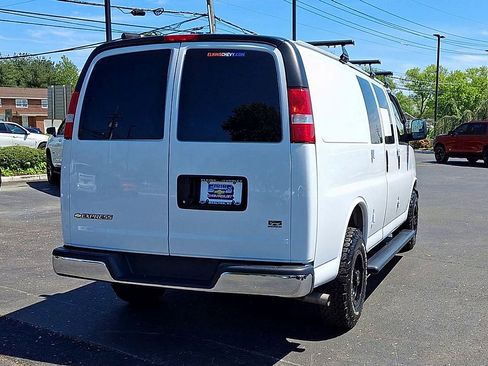 Used 2023 Chevrolet Express 2500 w/ Driver Convenience Package RWD image 2