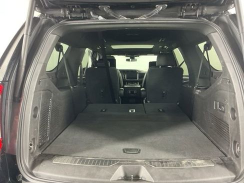 Used 2021 GMC Yukon XL Denali AWD/4WD image 32