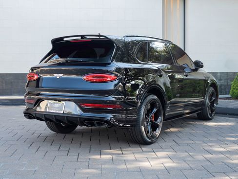 Certified 2023 Bentley Bentayga AWD/4WD image 3