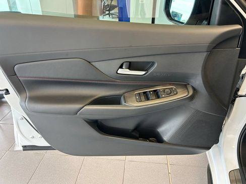 New 2026 Nissan Sentra SR w/ Floor Mat Package FWD image 17