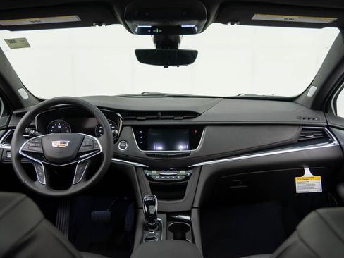 New 2026 Cadillac XT5 Premium Luxury w/ Driver Assist Package AWD/4WD image 9