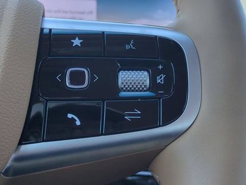 Certified 2025 Genesis G80 2.5T AWD/4WD image 21