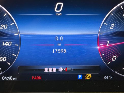 Used 2024 Mercedes-Benz GLC 300 image 20