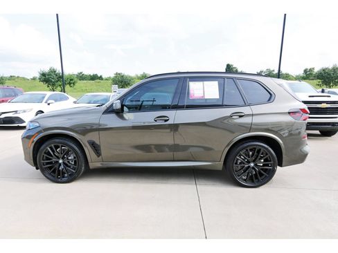 Used 2025 BMW X5 sDrive40i w/ M Sport Package RWD image 5