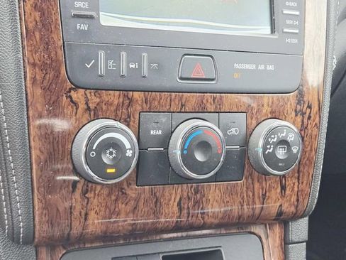 Used 2014 Chevrolet Traverse LT FWD image 13