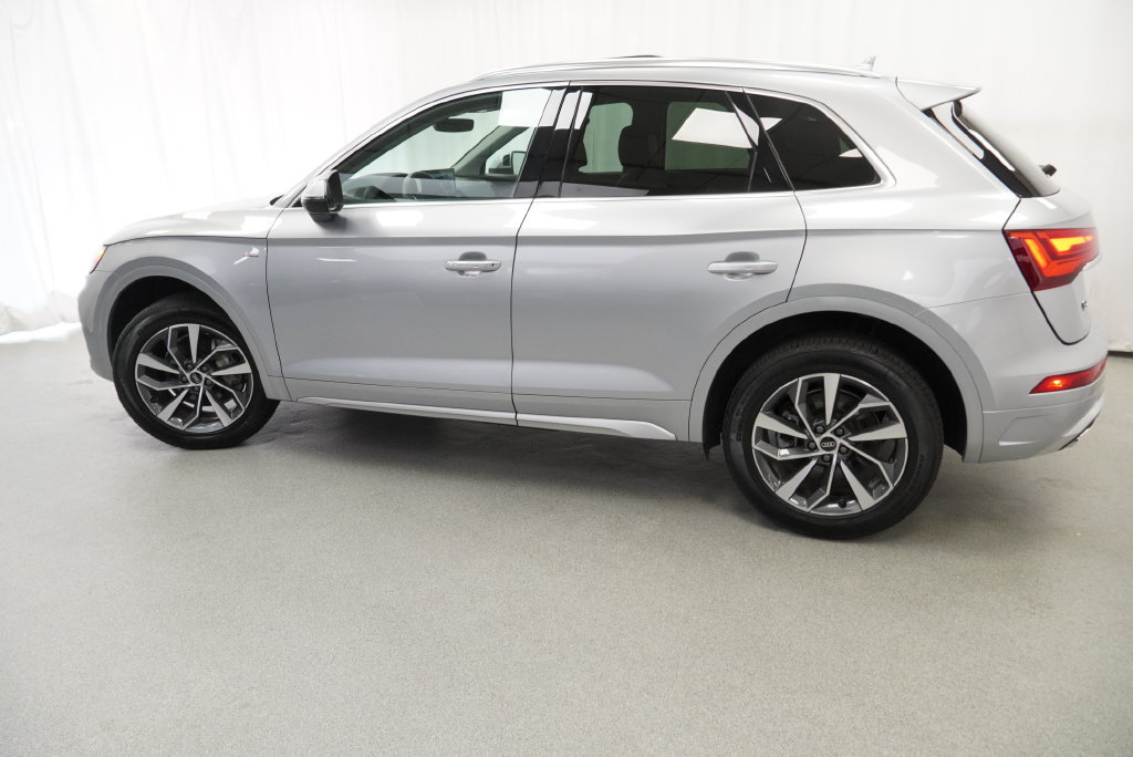Used 2023 Audi Q5 2.0T Premium w/ Convenience Package AWD/4WD image 41