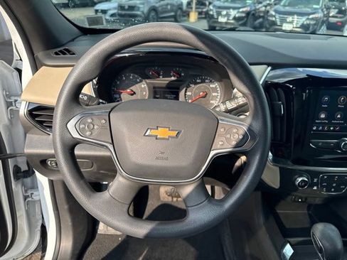 Used 2023 Chevrolet Traverse LS AWD/4WD image 11