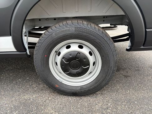 New 2026 Ford Transit 250 148 Medium Roof image 10