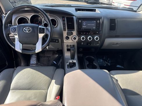 Used 2017 Toyota Sequoia SR5 image 46