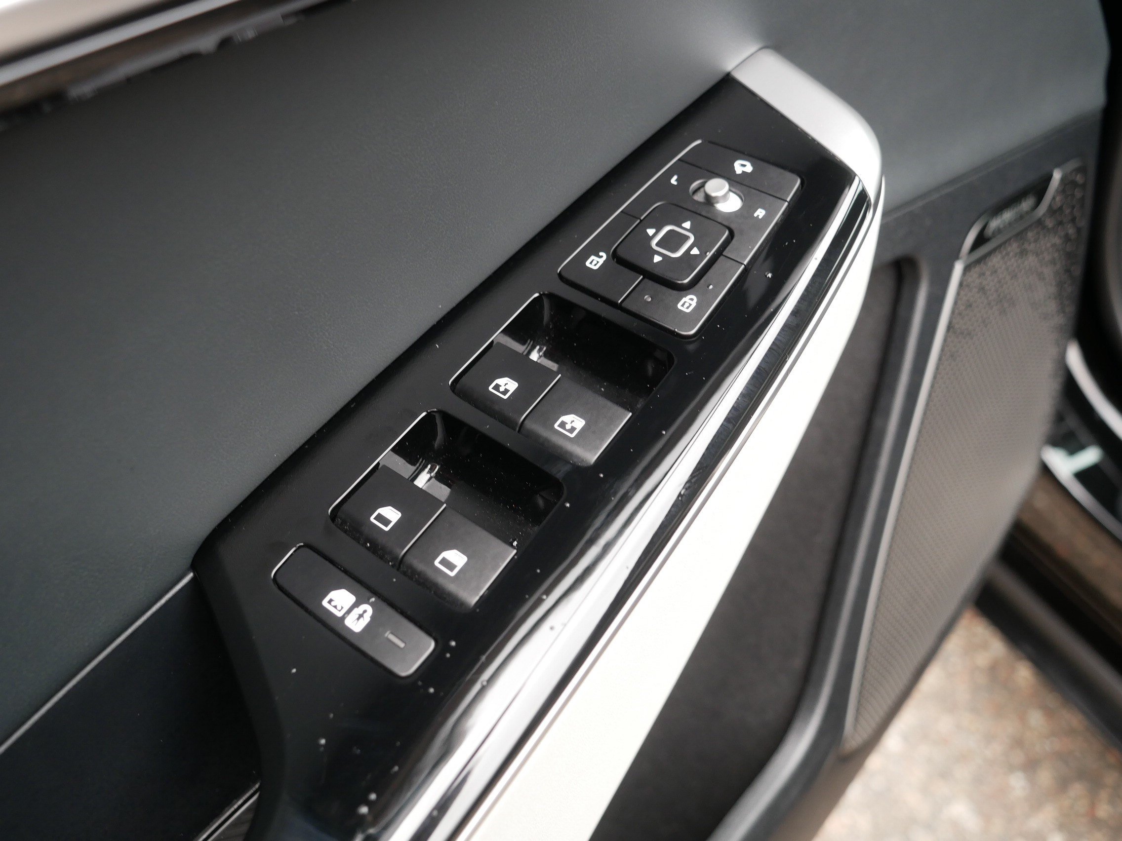 Certified 2024 Kia EV6 GT-Line AWD/4WD image 19