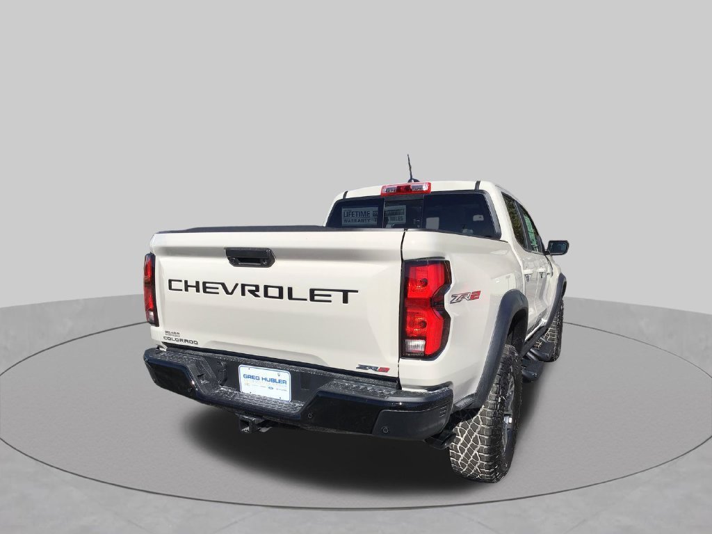 New 2026 Chevrolet Colorado ZR2 w/ Technology Package AWD/4WD image 9