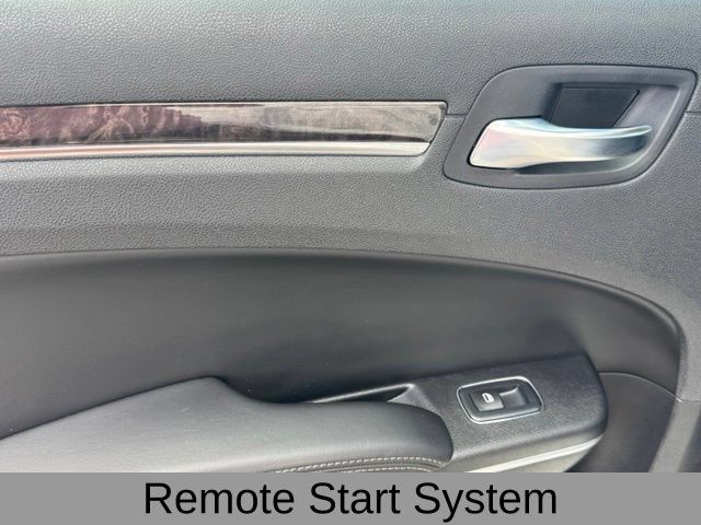 Certified 2021 Chrysler 300 Touring L AWD/4WD image 18