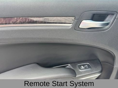 Certified 2021 Chrysler 300 Touring L AWD/4WD image 18