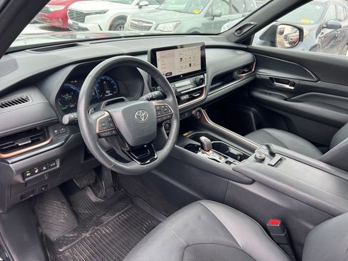 Used 2024 Toyota Grand Highlander MAX Platinum image 9