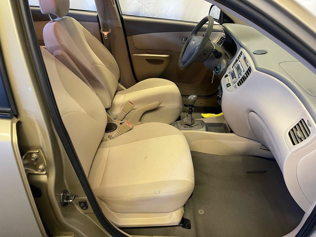 Used 2007 Kia Rio LX FWD image 9