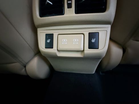 Used 2019 Subaru Outback 3.6R Limited AWD/4WD image 41