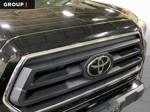 Certified 2023 Toyota Tacoma SR5 AWD/4WD image 30