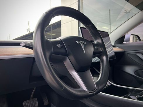 Used 2018 Tesla Model 3 Long Range image 33