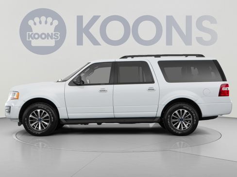 Used 2017 Ford Expedition EL XLT w/ Equipment Group 202A AWD/4WD image 2