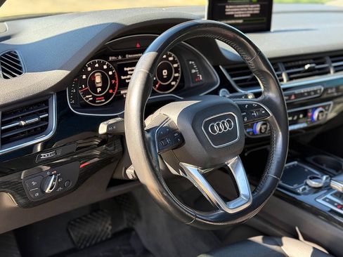 Used 2017 Audi Q7 3.0T Premium Plus image 31