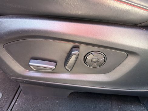Used 2025 Ford Explorer ST AWD/4WD image 10