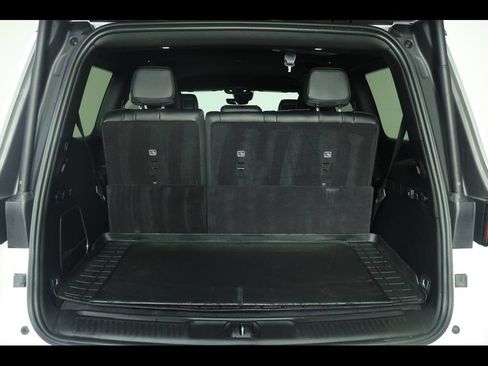 Used 2024 Jeep Wagoneer Series II w/ Flexible Seating Group AWD/4WD image 15
