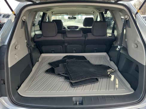 Used 2012 Subaru Tribeca Premium image 10