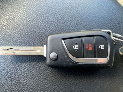 Used 2025 Toyota RAV4 LE image 22