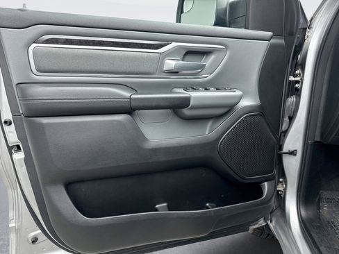 Used 2022 RAM 1500 Big Horn AWD/4WD image 9