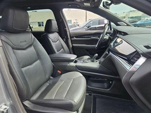 Certified 2024 Cadillac XT6 Premium Luxury w/ LPO, Floor Liner Package FWD image 18