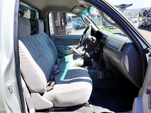 Used 2003 Toyota Tacoma 2WD Regular Cab image 13