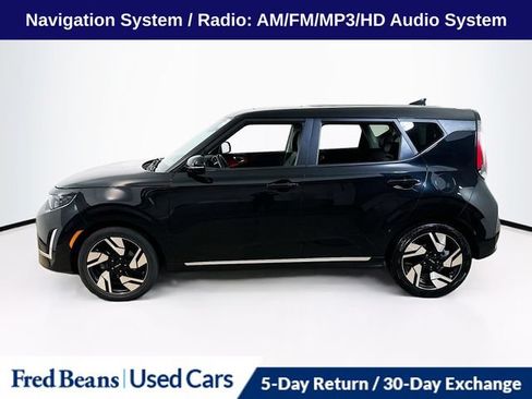 Used 2023 Kia Soul GT-Line FWD image 6