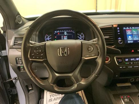 Used 2022 Honda Passport TrailSport image 35