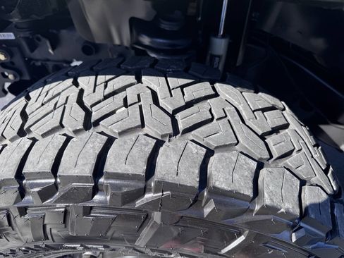 Used 2007 Jeep Wrangler Unlimited Sahara w/ Trailer Tow Group image 14